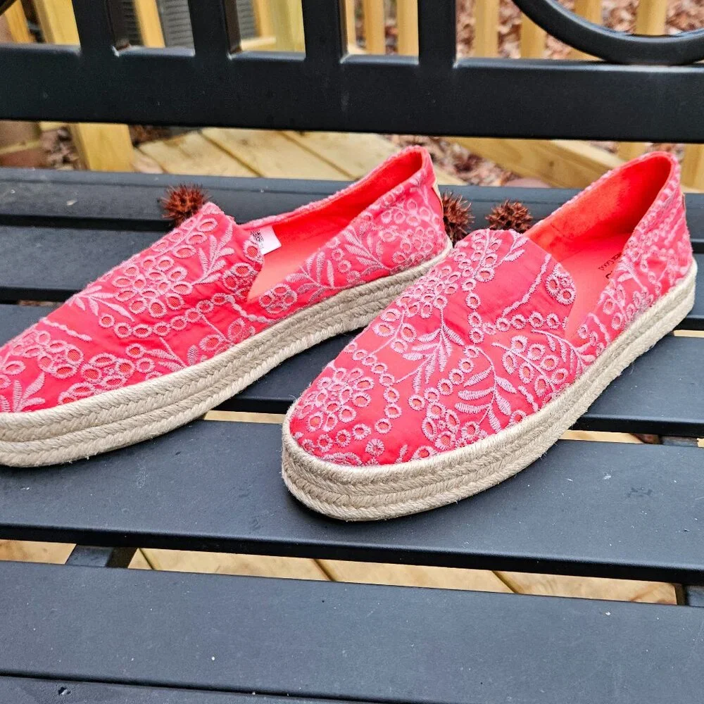 Toms Coral Embroidered Espadrille Slip-On Flats